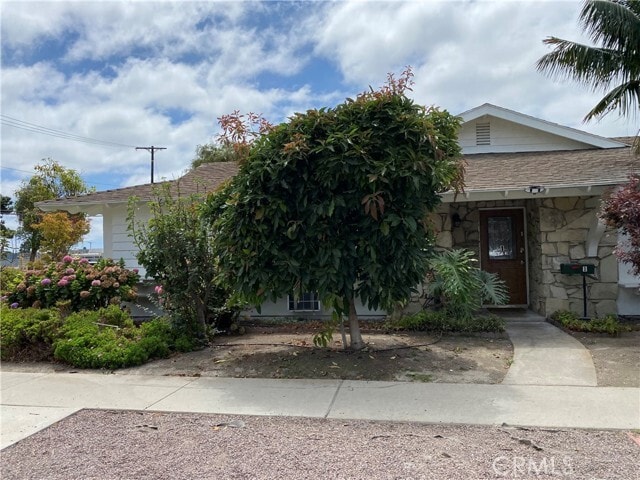 Primary Photo - 7672 Amazon Dr