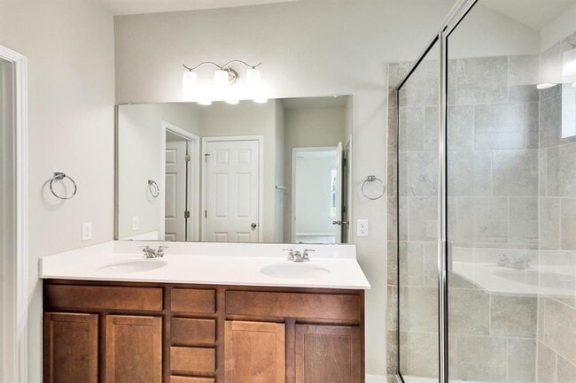 Building Photo - 145 Pine Island Ln