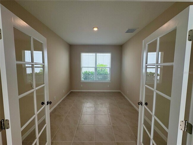 Building Photo - 16439 Paynes Ml Dr