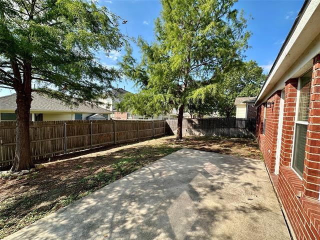 Building Photo - 3804 Aldersyde Dr