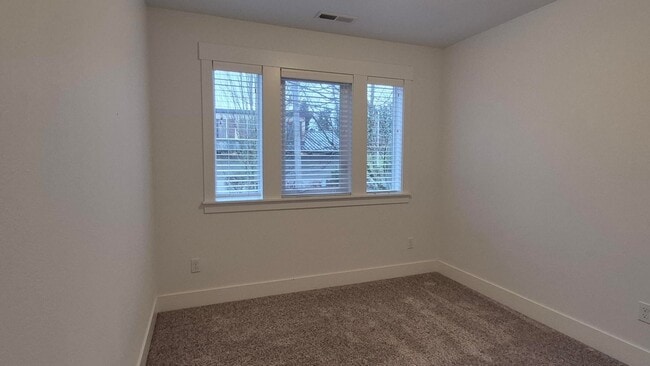 Building Photo - Beautiful Home in Champion Village, Sandy, OR!