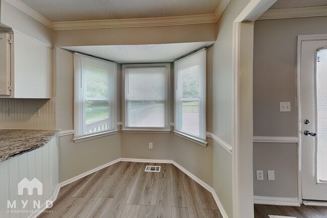 Building Photo - 9205 Meadow Sweet Ct