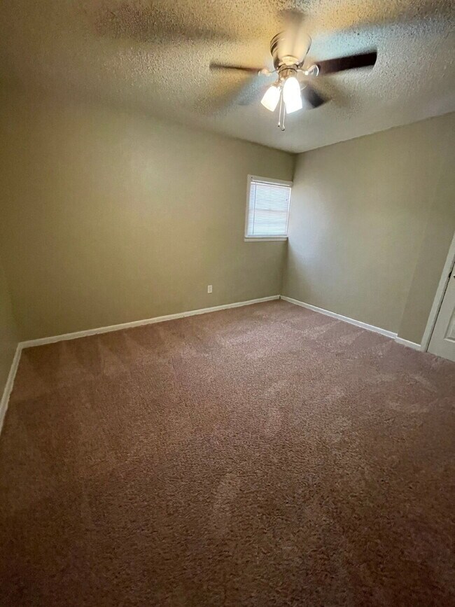 Building Photo - Beautiful House Located Minutes from Tech Campus!