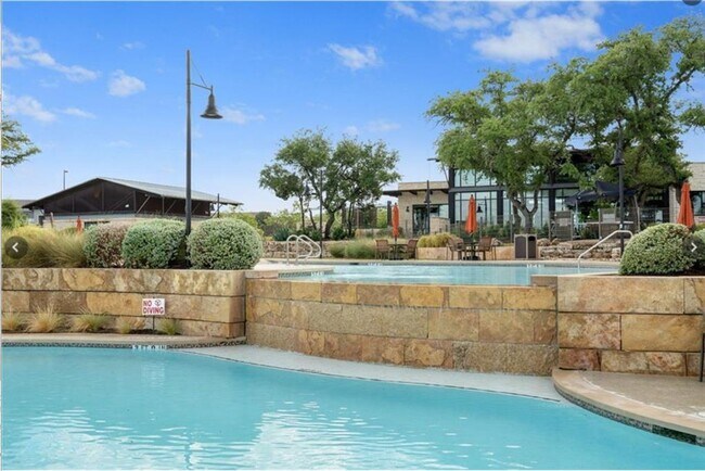 Building Photo - 240 Townes Ct