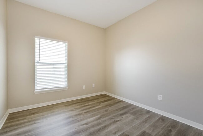 Building Photo - 440 Casa Marina Pl