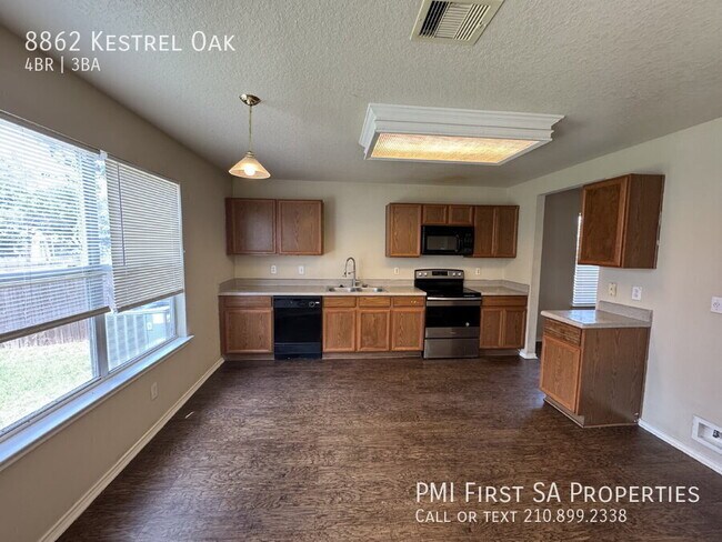 Building Photo - 8862 Kestrel Oak