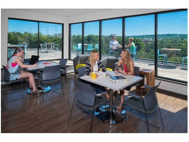 Interior Photo - The Cardinal at West Center