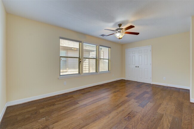 Building Photo - 26311 Parkman Grove Dr