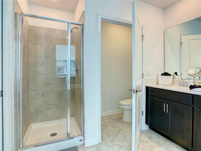 Building Photo - 9331 Sommerset Hills Dr