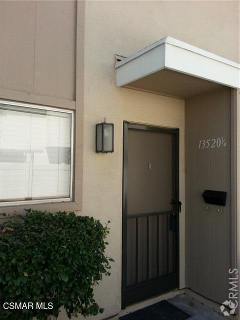 Building Photo - 13520 Village Dr