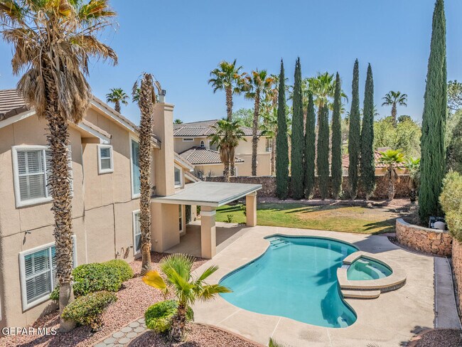 Building Photo - 2066 Paseo Del Prado Dr