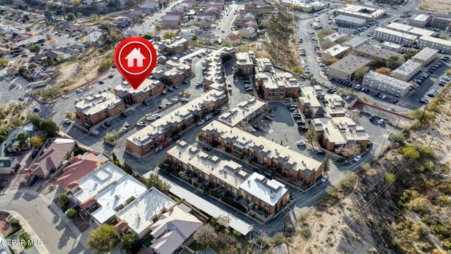 Building Photo - 4433 N Stanton St