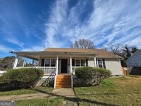 Building Photo - 629 Hanson St