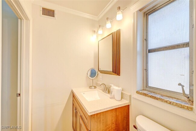 Building Photo - 4912 Seville Ct