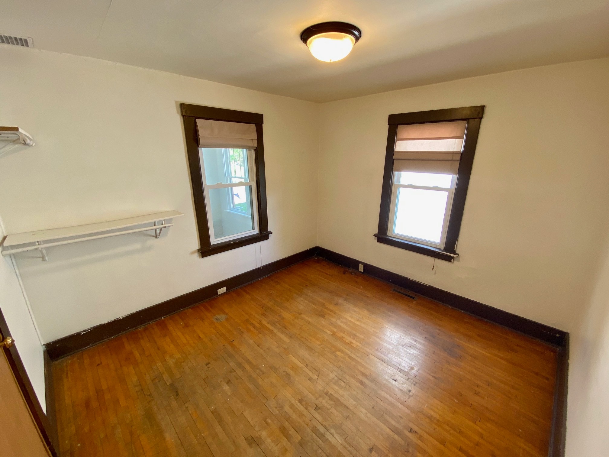 Building Photo - 780 Hillview Ave