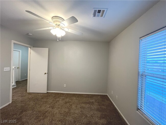 Building Photo - 6615 Brick House Ave