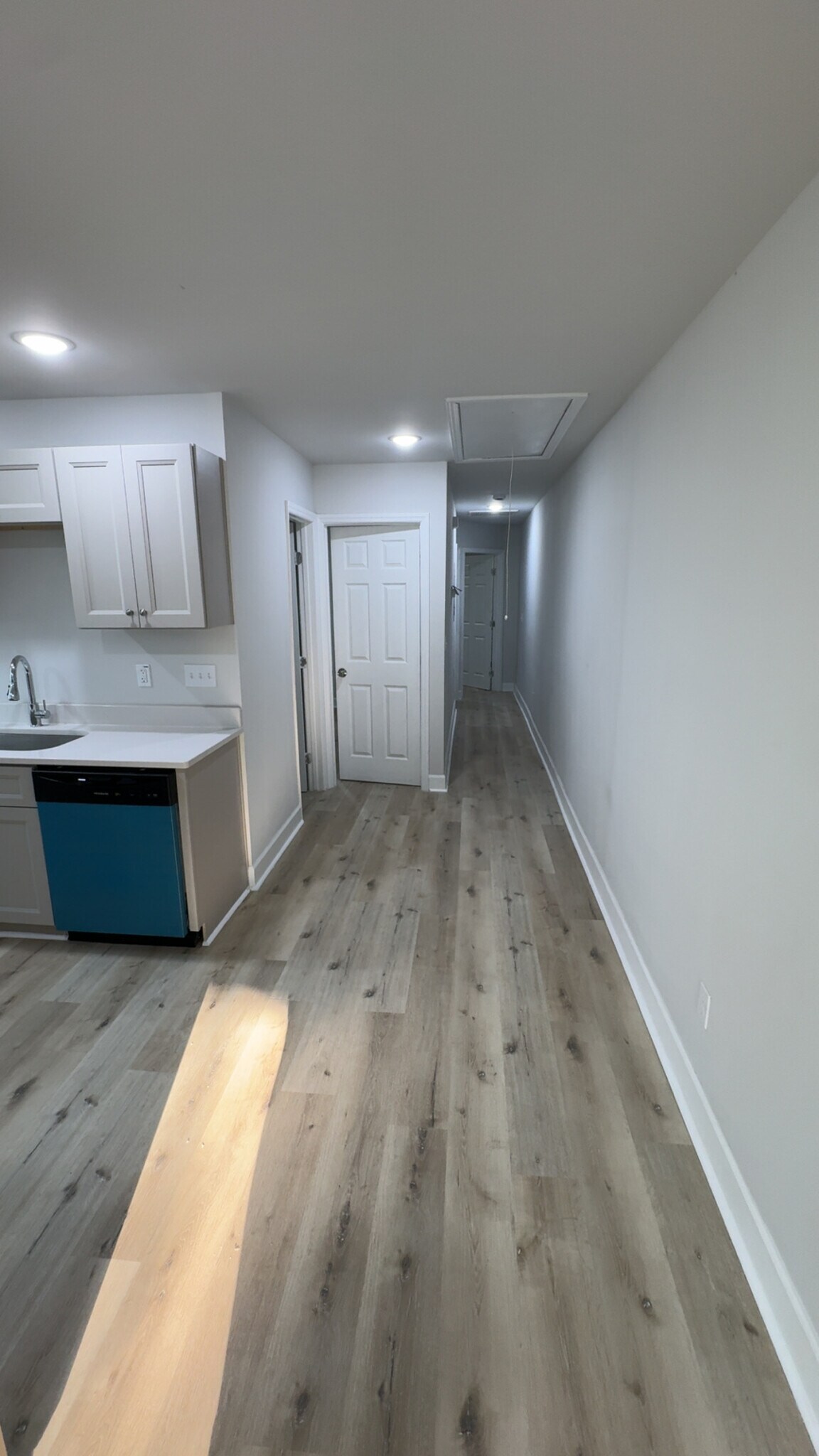 Building Photo - 519 Walnut St