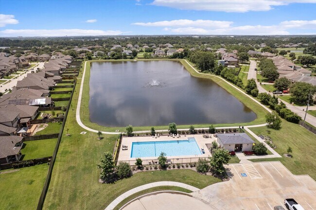 Building Photo - 11251 Stirton Dr