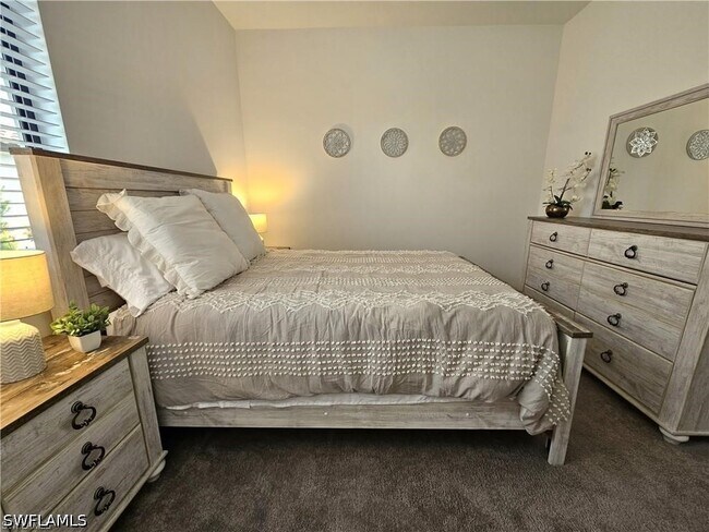 Building Photo - 5032 Arancia Ln