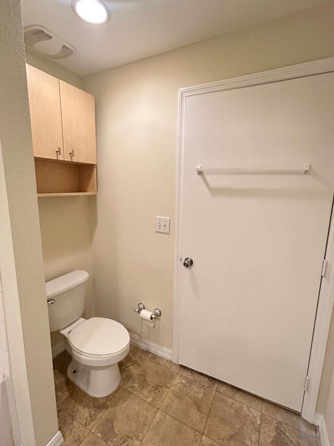 Building Photo - 1 Bed/1 Bath Condo in Gorgeous Resort Style Community