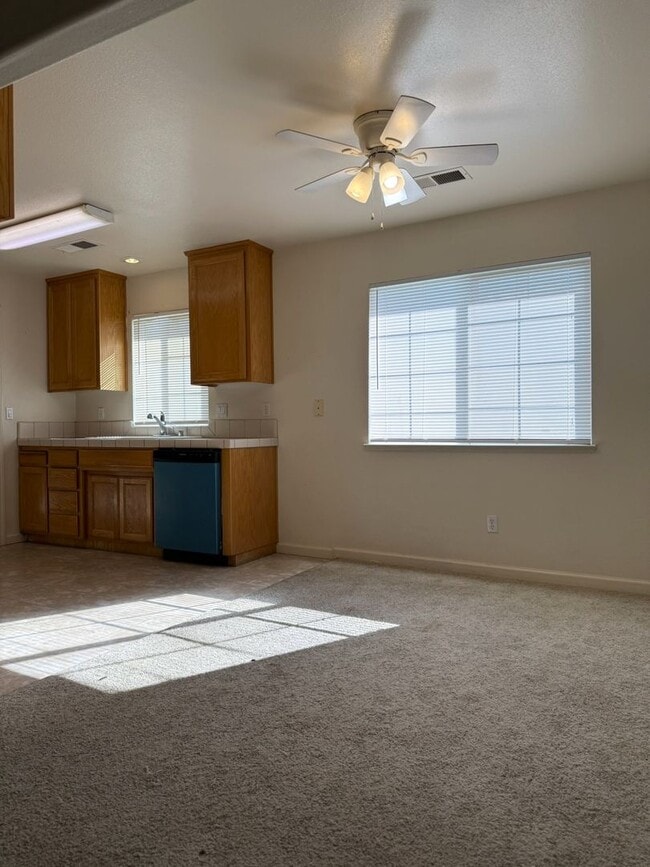 Building Photo - Spacious 2/1 in the country AVAILABLE NOW!!!