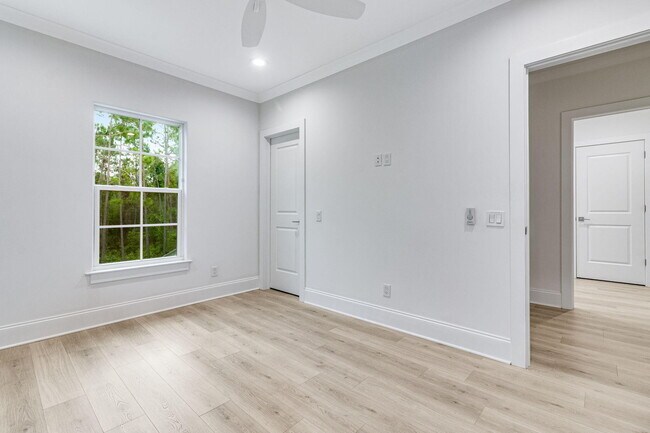 Building Photo - 105 Sugar Sands Dr