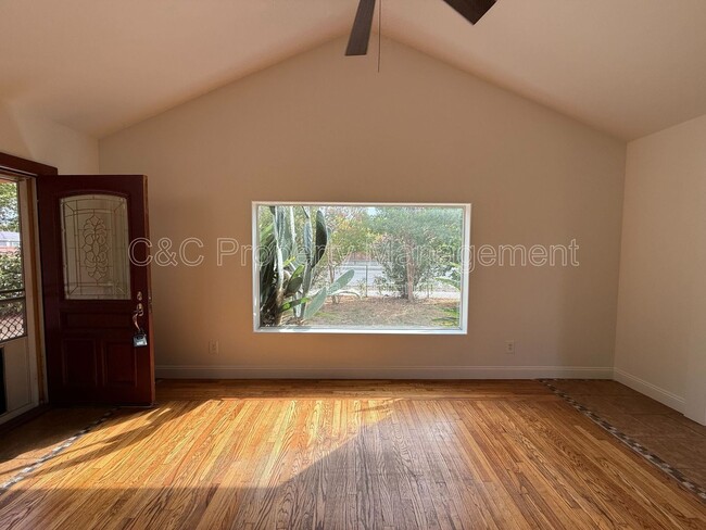 Building Photo - 1203 Stony Point Rd