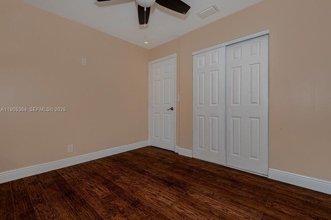 Building Photo - 401 SW 76th Terrace