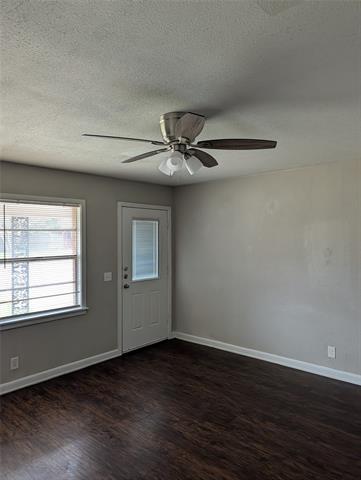 Building Photo - 336 SW Dian St