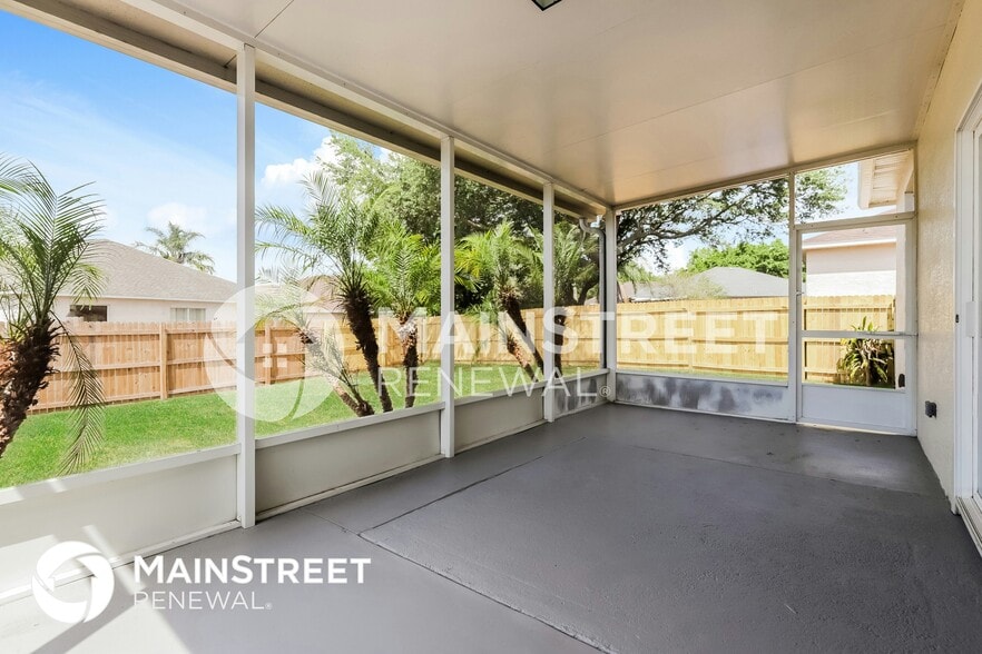 Building Photo - 918 Grand Canyon Dr