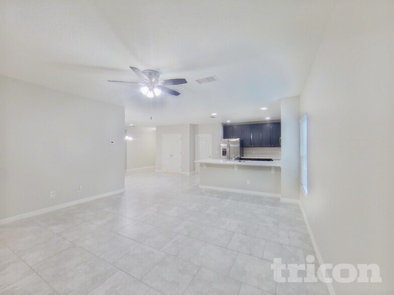 Building Photo - 34633 Salerno Cir