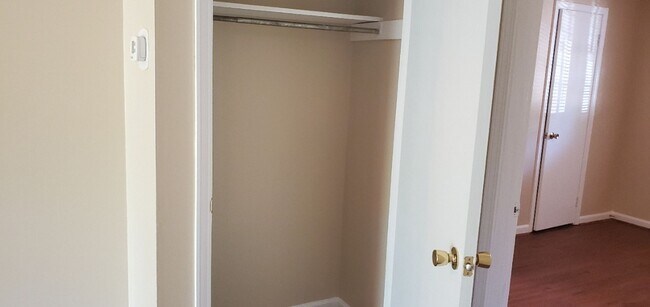 Building Photo - 4040 Shipyard Walk
