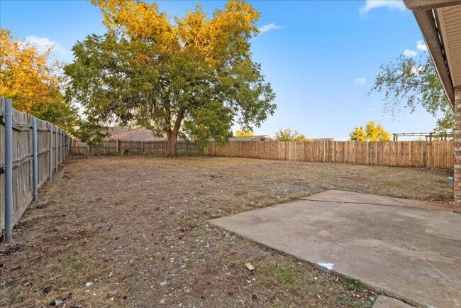 Building Photo - 1104 S Hunters Glen Cir