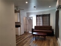 Building Photo - 10710 Helendale Ave