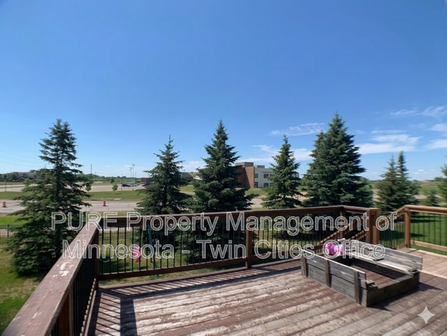 Building Photo - 1704 Basswood Ct