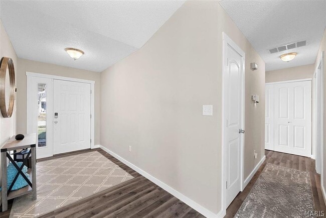 Building Photo - 202 Oxford Ave