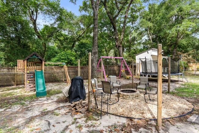 Building Photo - 2442 Duncan Dr