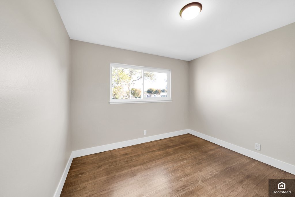 Building Photo - 25579 Calaroga Ave