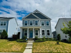 Building Photo - EMBREY MILL - ALMOST NEW - BEAUTIFUL 4 BEDROOM HOME