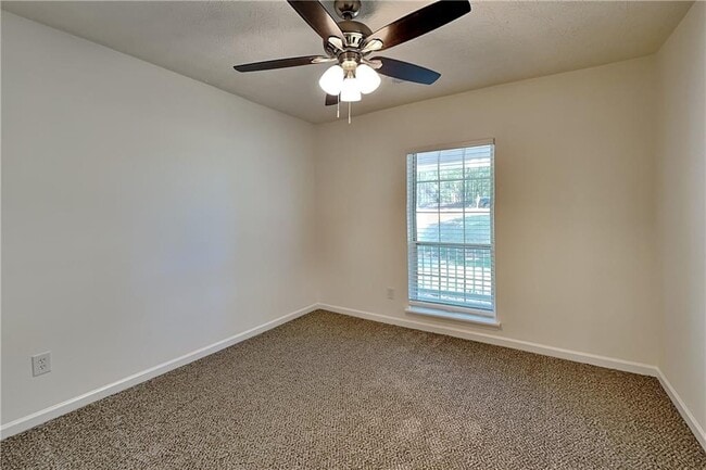 Building Photo - 5784 Shoal Creek Dr