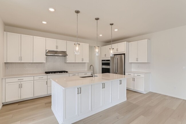 Building Photo - Beautiful Single Family Home with state-of-the-art modern finishes throughout. Mountain Views- 2 ...