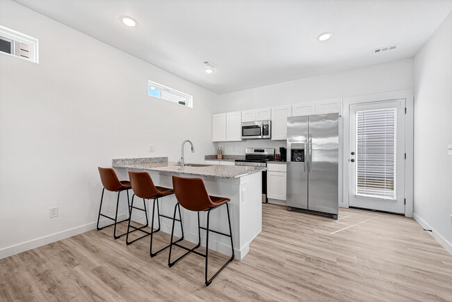 Kitchen Island - 851 Tennessee Ave