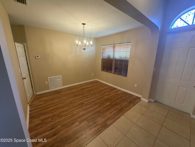 Building Photo - 6340 Dearman St