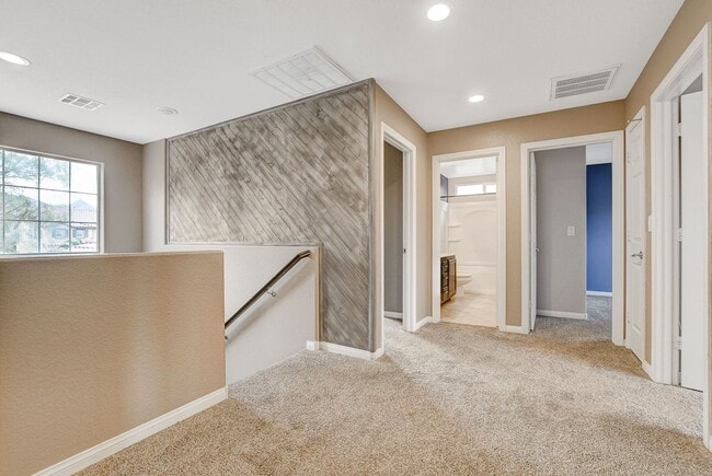 Building Photo - 4 bedroom cul-de-sac home in Henderson!