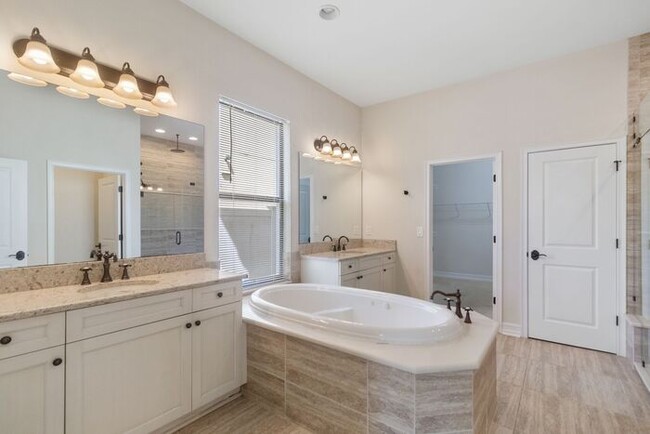 Building Photo - Estancia 4 Bed / 2.5 House Home for Lease!