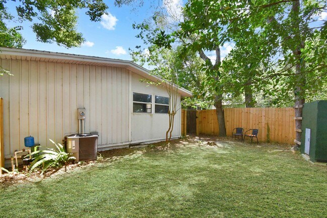 Building Photo - 78 Angelo Ln