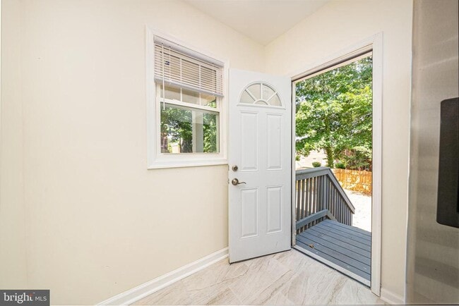 Building Photo - 2800 Upshur St