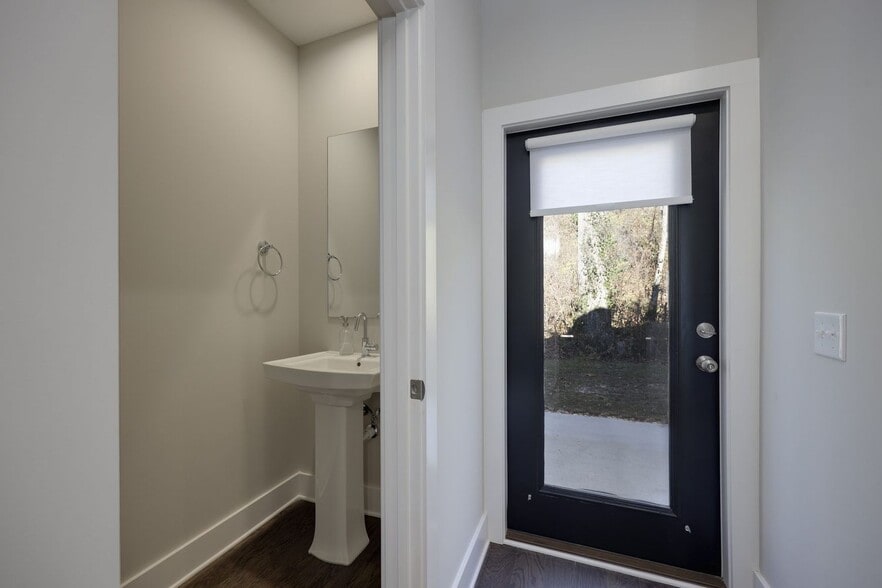 Half bath - 726 Mill Creek Meadow Dr