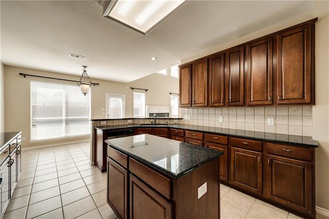 Building Photo - 7621 Chadwick Dr