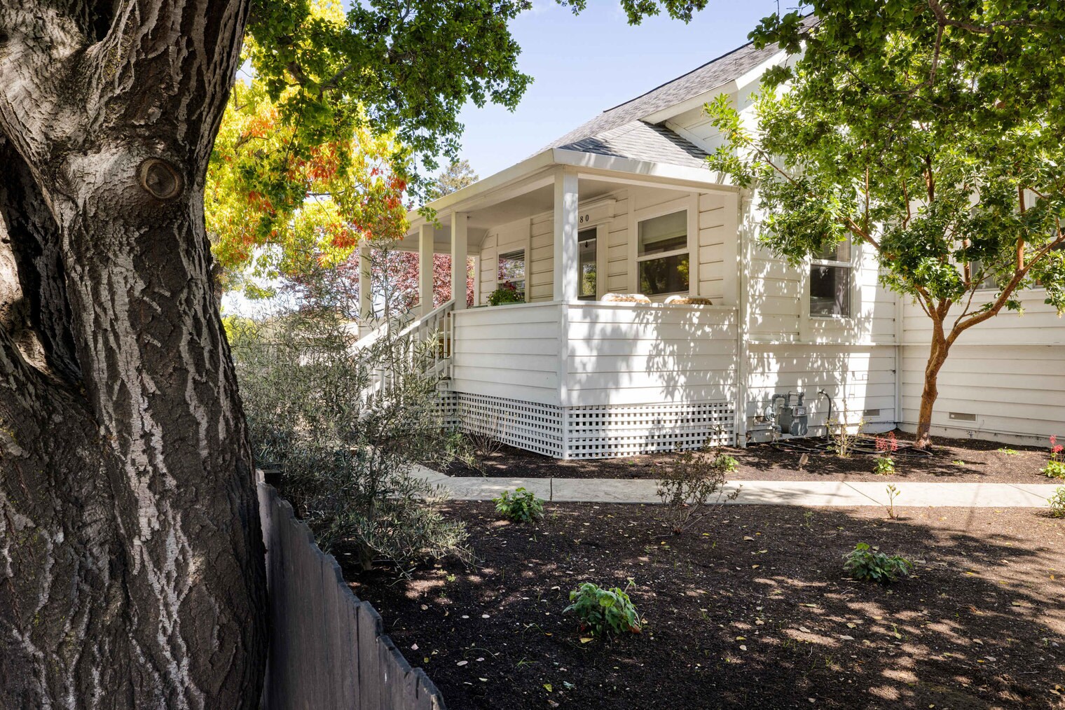 Building Photo - 2180 Shurtleff Ave